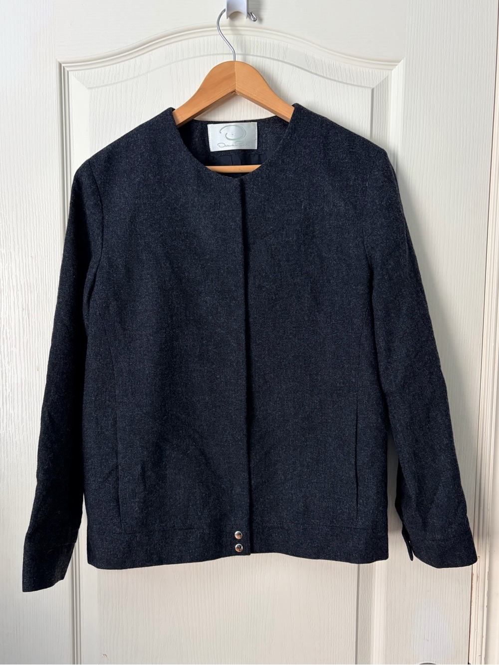 Oscar De La Renta Collarless Gray Wool Placket Closure Jacket, Size 10